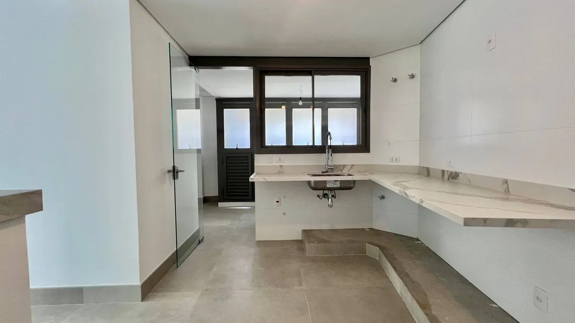 Foto 1 de Apartamento com 4 quartos à venda, 160m2 em Bertioga - SP