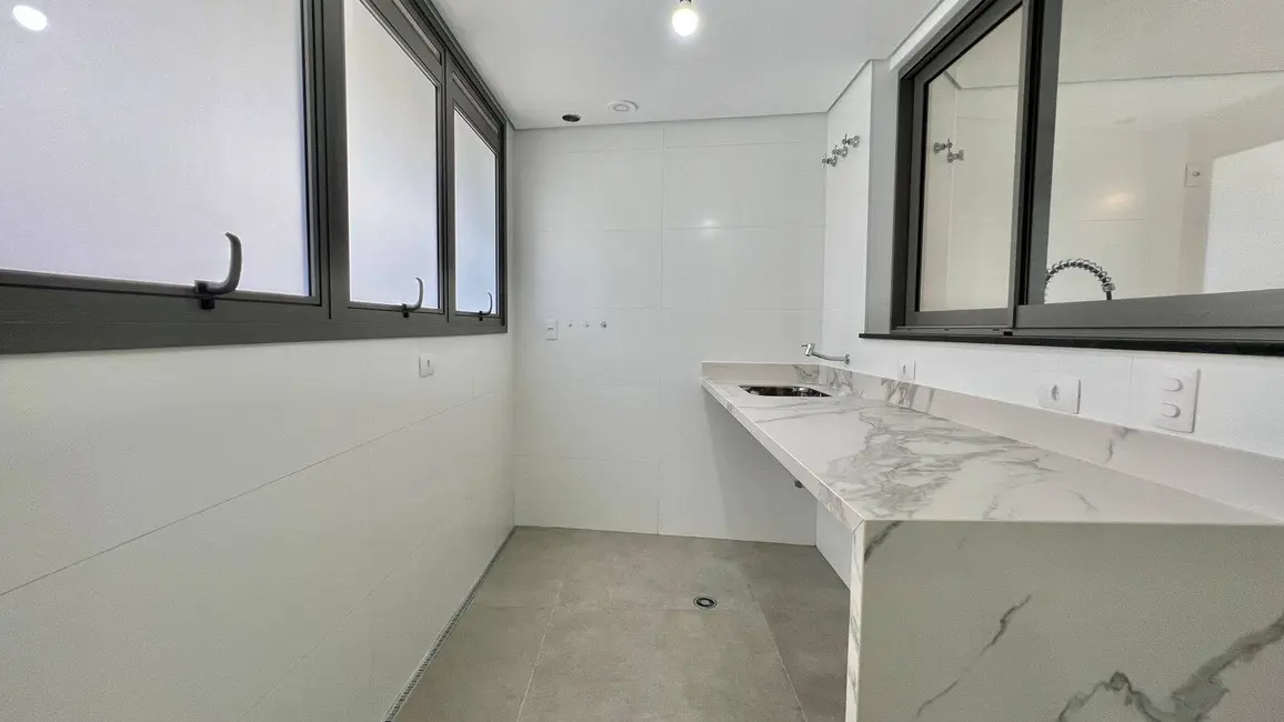 Foto 2 de Apartamento com 4 quartos à venda, 160m2 em Bertioga - SP