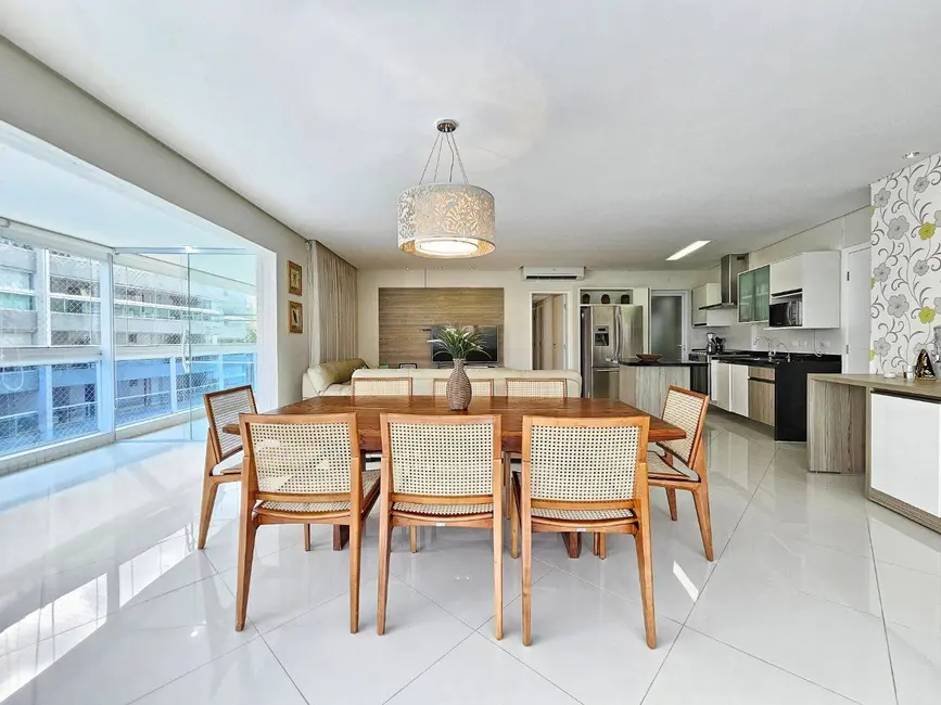 Foto 6 de Apartamento com 3 quartos à venda, 140m2 em Bertioga - SP