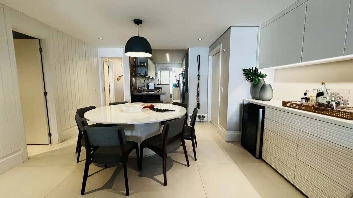 Foto 4 de Apartamento com 3 quartos à venda, 153m2 em Bertioga - SP