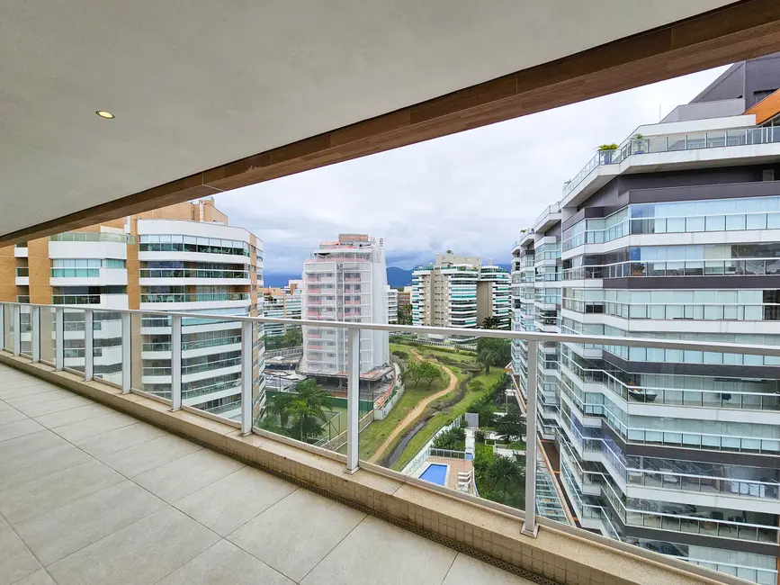 Apartamento com 4 quartos à venda, 240m2 em Bertioga - SP - imagem 8 Foto 8 de Apartamento com 4 quartos à venda, 240m2 em Bertioga - SP