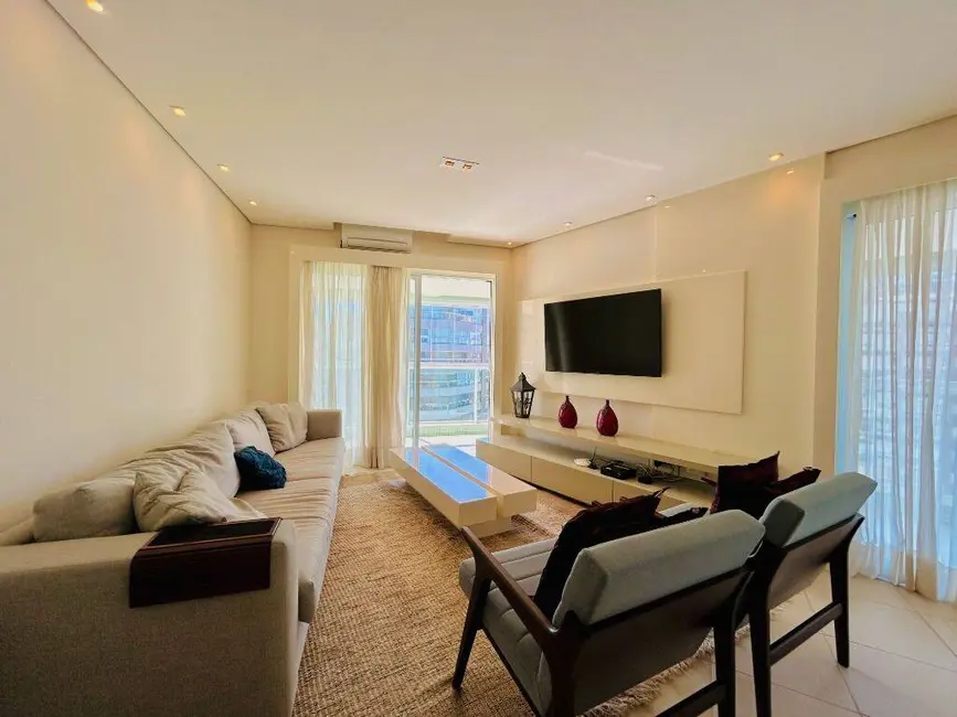 Foto 8 de Apartamento com 4 quartos à venda, 254m2 em Bertioga - SP