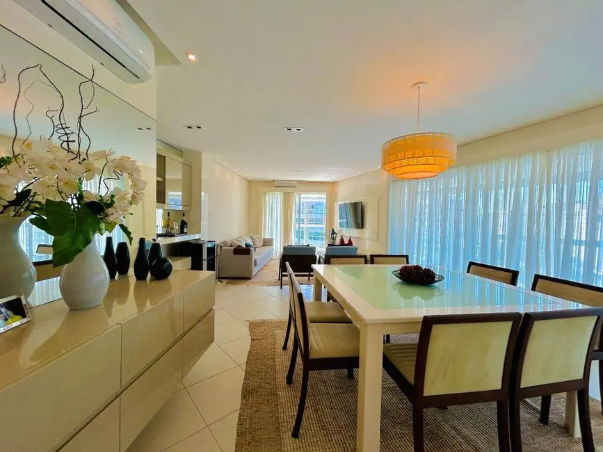 Foto 9 de Apartamento com 4 quartos à venda, 254m2 em Bertioga - SP