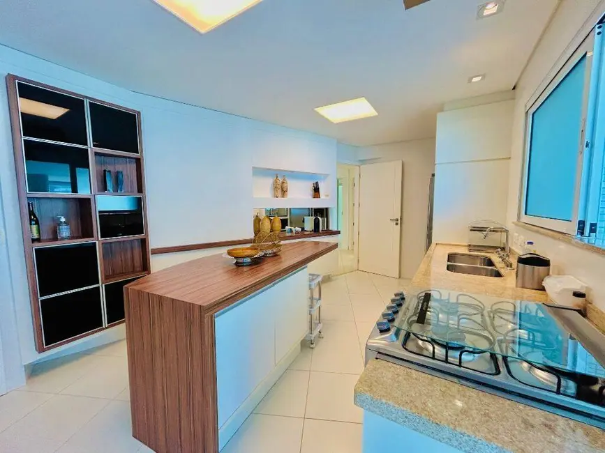 Foto 6 de Apartamento com 4 quartos à venda, 254m2 em Bertioga - SP