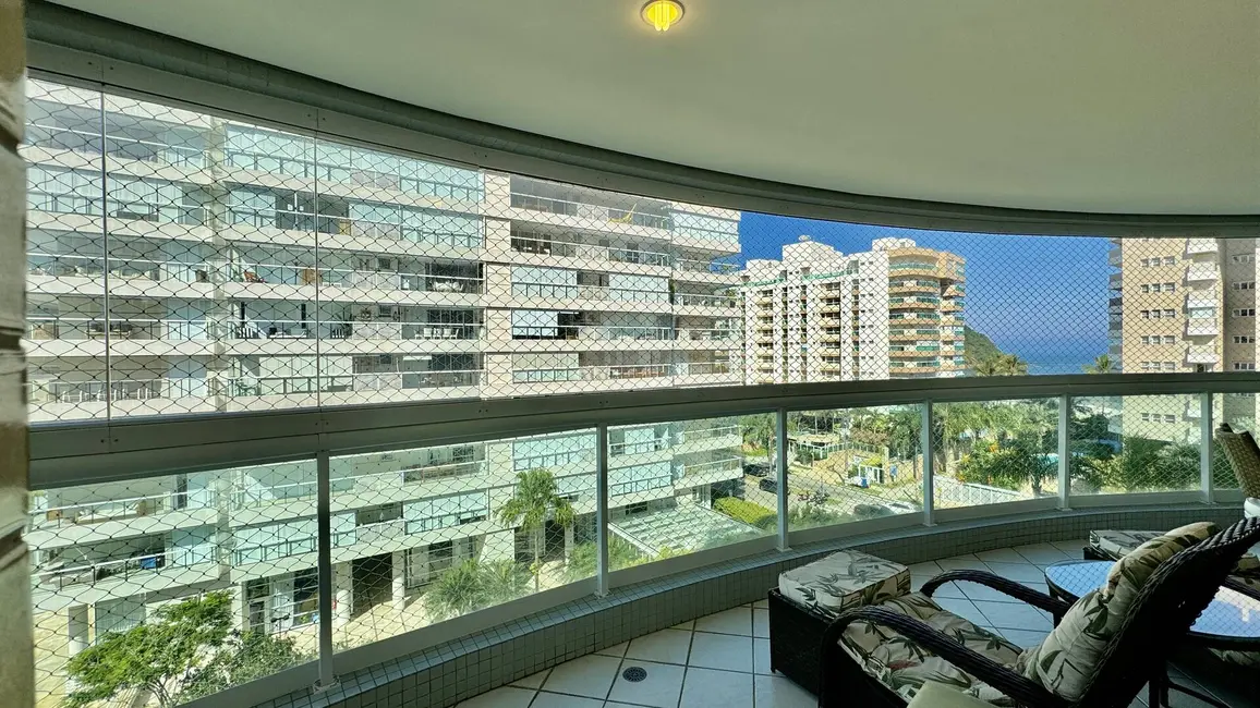 Foto 8 de Apartamento com 3 quartos à venda, 153m2 em Bertioga - SP