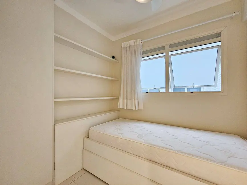 Foto 9 de Apartamento com 4 quartos à venda, 147m2 em Bertioga - SP