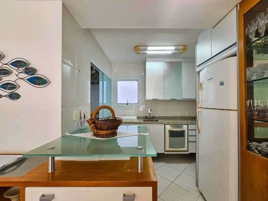 Foto 6 de Apartamento com 3 quartos à venda, 87m2 em Bertioga - SP