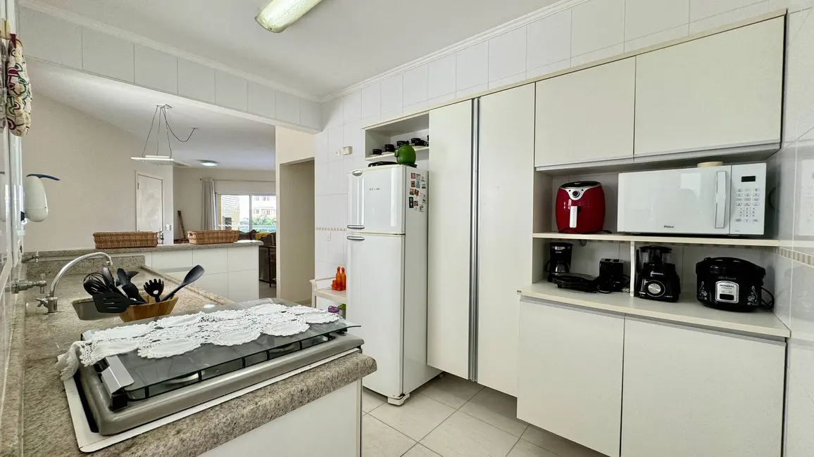 Foto 3 de Apartamento com 4 quartos à venda, 160m2 em Bertioga - SP