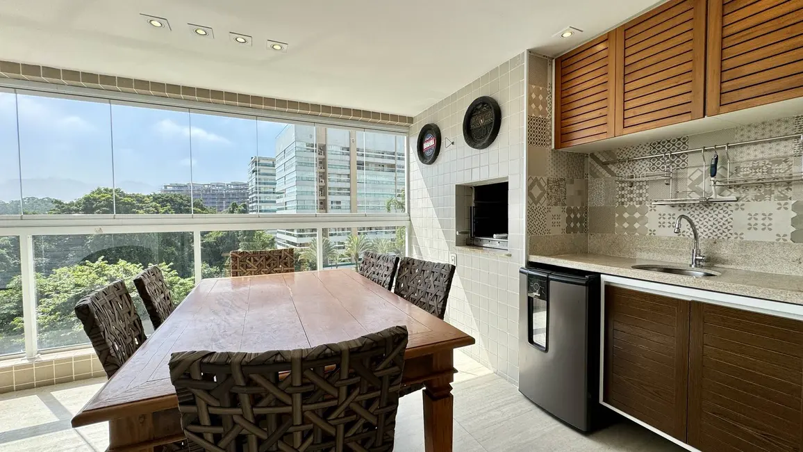 Foto 9 de Apartamento com 3 quartos à venda, 93m2 em Bertioga - SP