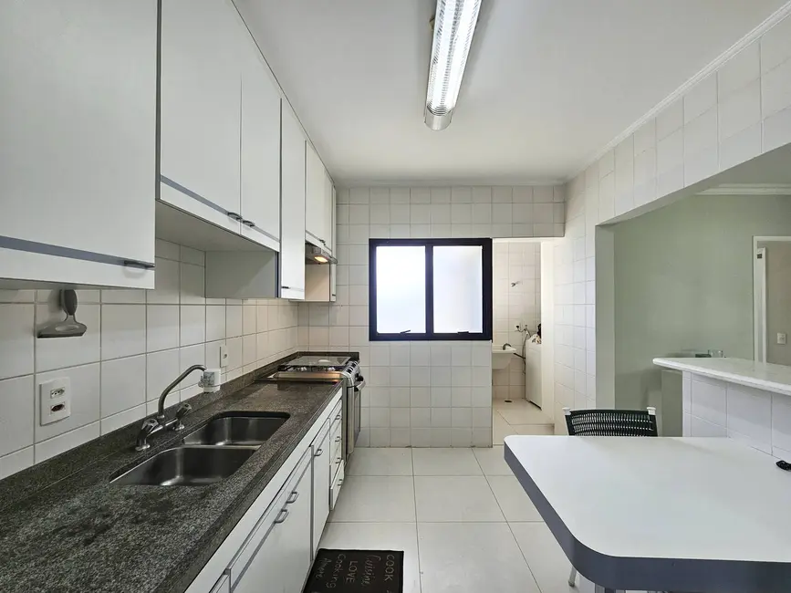 Foto 2 de Apartamento com 4 quartos à venda, 120m2 em Bertioga - SP