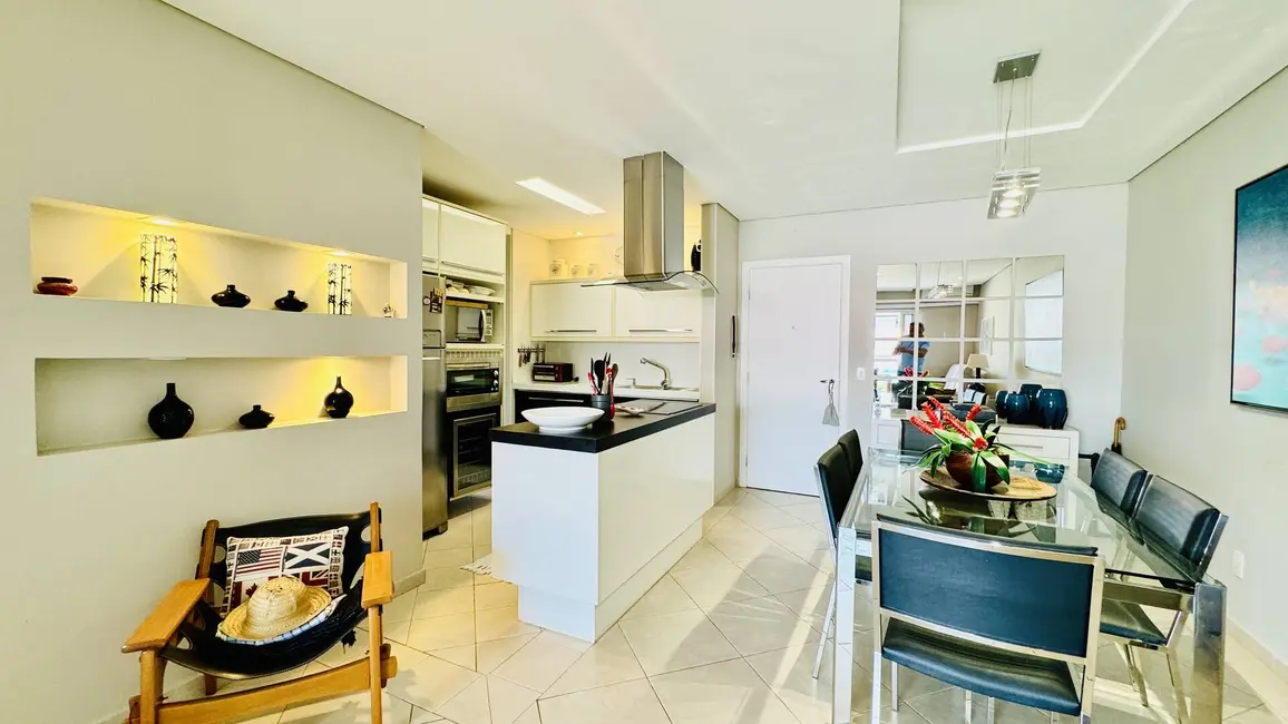 Foto 5 de Apartamento com 4 quartos à venda, 110m2 em Bertioga - SP