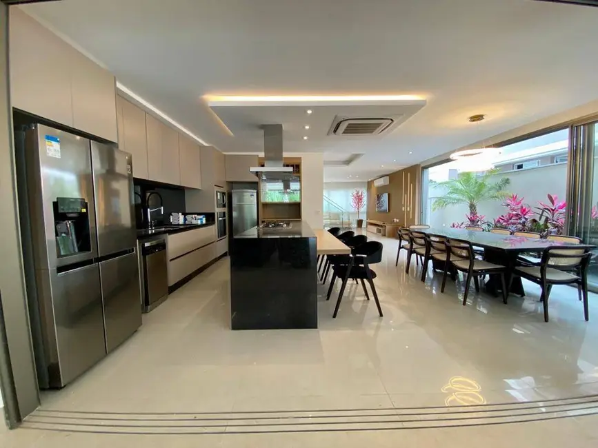 Foto 9 de Casa com 6 quartos à venda, 495m2 em Bertioga - SP