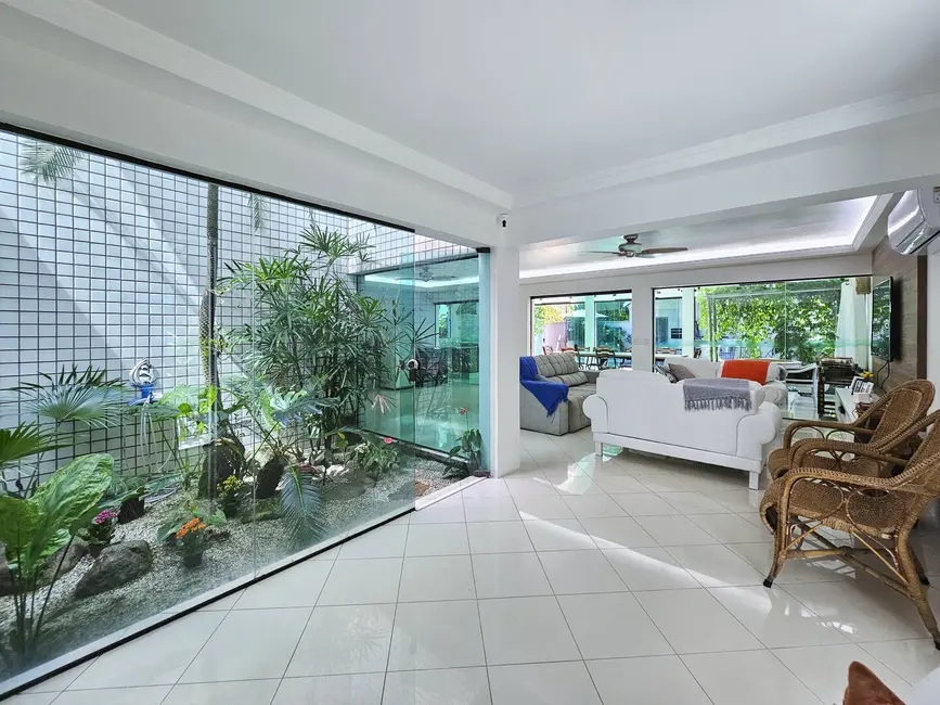 Foto 9 de Casa com 5 quartos à venda, 292m2 em Bertioga - SP