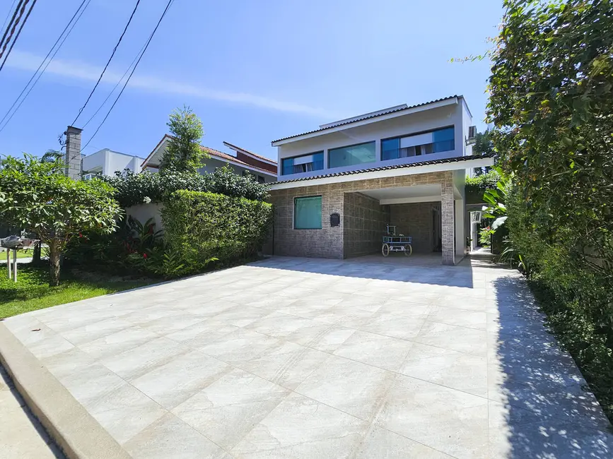 Foto 2 de Casa com 5 quartos à venda, 292m2 em Bertioga - SP