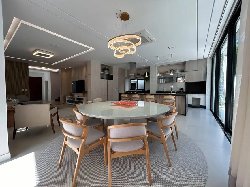 Foto 9 de Casa com 6 quartos à venda, 600m2 em Bertioga - SP