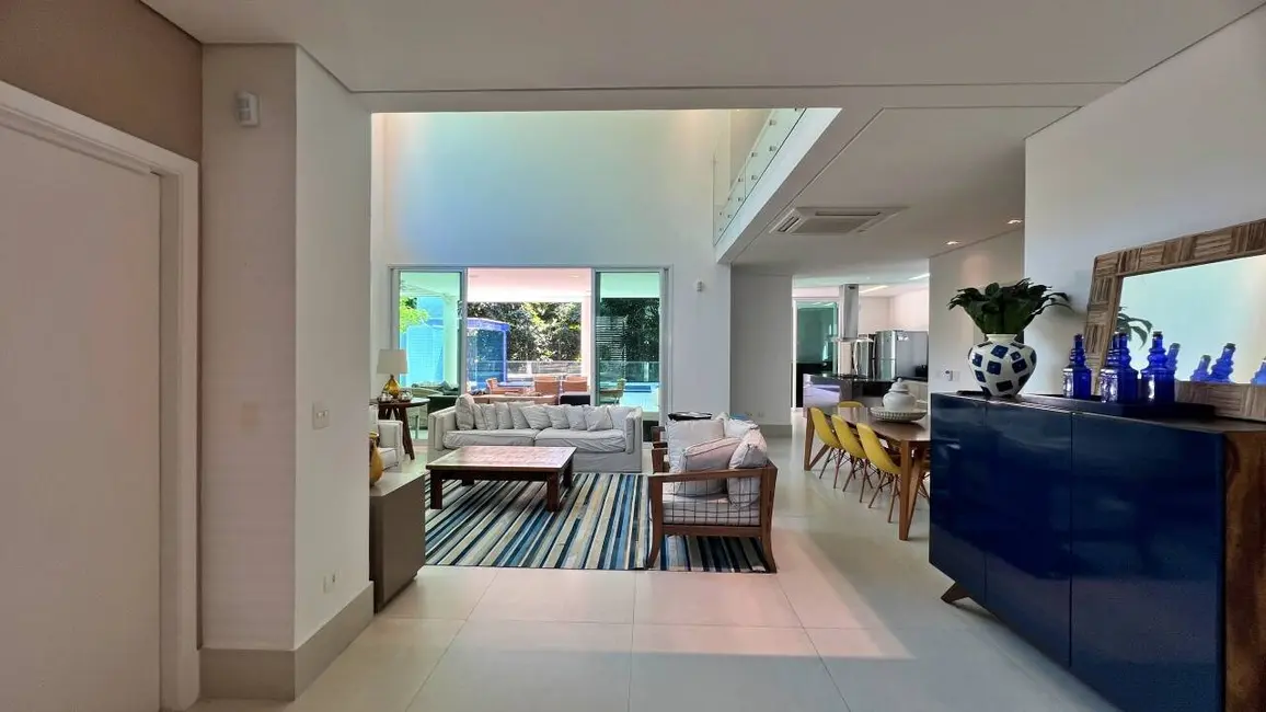 Casa com 6 quartos à venda, 459m2 em Bertioga - SP - imagem 3 Foto 3 de Casa com 6 quartos à venda, 459m2 em Bertioga - SP