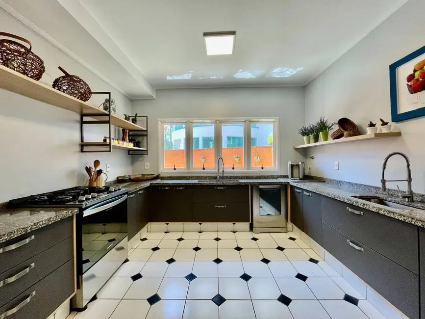 Foto 4 de Casa com 5 quartos à venda, 864m2 em Bertioga - SP