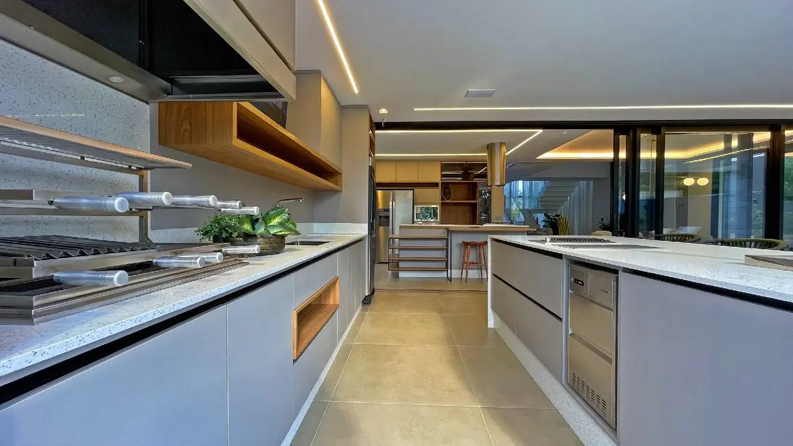 Casa com 6 quartos à venda, 426m2 em Bertioga - SP - imagem 4 Foto 4 de Casa com 6 quartos à venda, 426m2 em Bertioga - SP