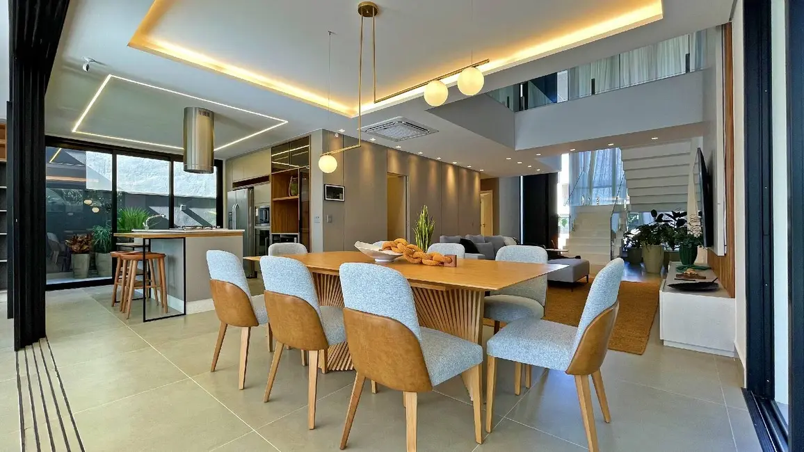 Casa com 6 quartos à venda, 426m2 em Bertioga - SP - imagem 8 Foto 8 de Casa com 6 quartos à venda, 426m2 em Bertioga - SP