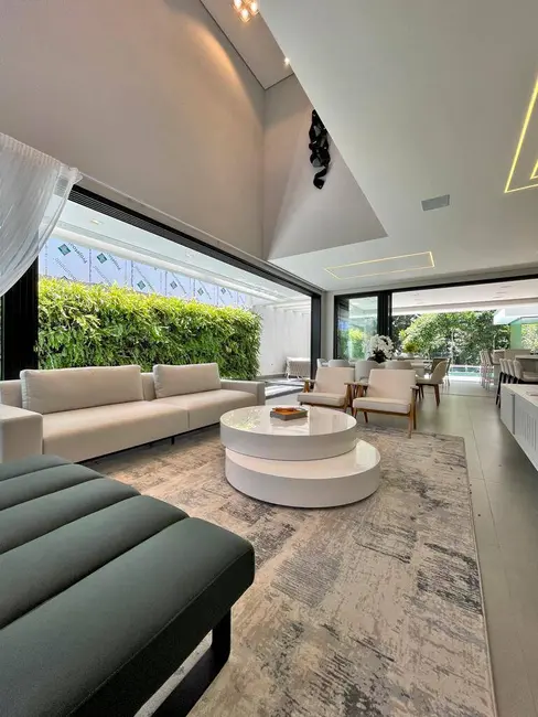 Foto 1 de Casa com 5 quartos à venda, 411m2 em Bertioga - SP