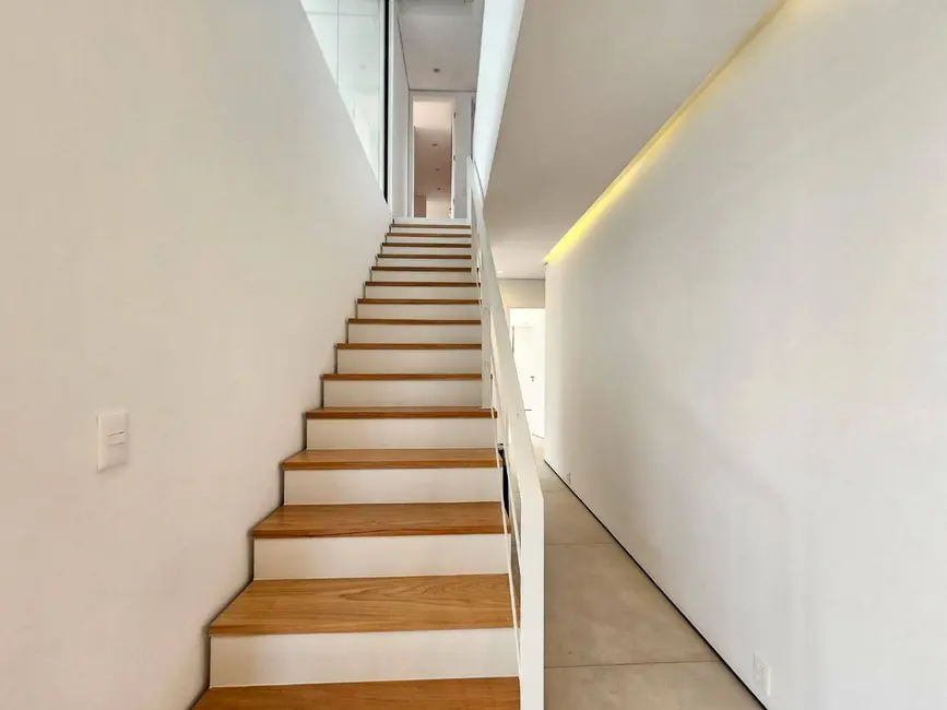 Foto 7 de Casa com 6 quartos à venda, 412m2 em Bertioga - SP