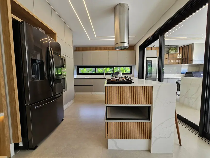 Foto 3 de Casa com 6 quartos à venda, 522m2 em Bertioga - SP