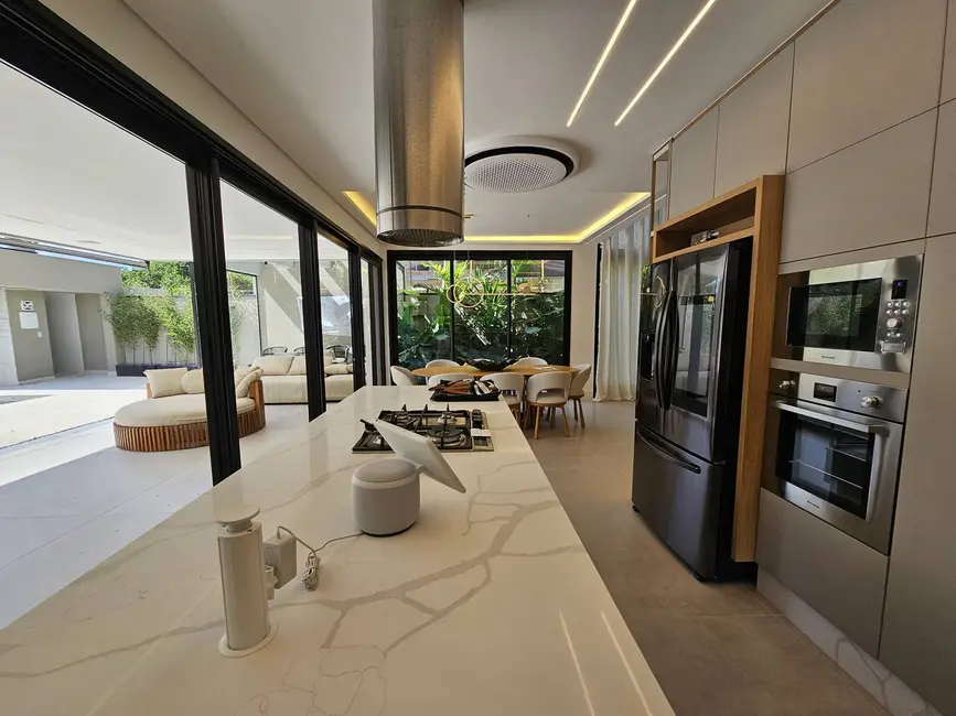 Foto 5 de Casa com 6 quartos à venda, 522m2 em Bertioga - SP