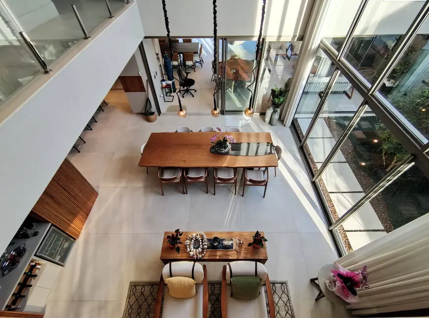 Casa com 7 quartos à venda, 872m2 em Bertioga - SP - imagem 9 Foto 9 de Casa com 7 quartos à venda, 872m2 em Bertioga - SP