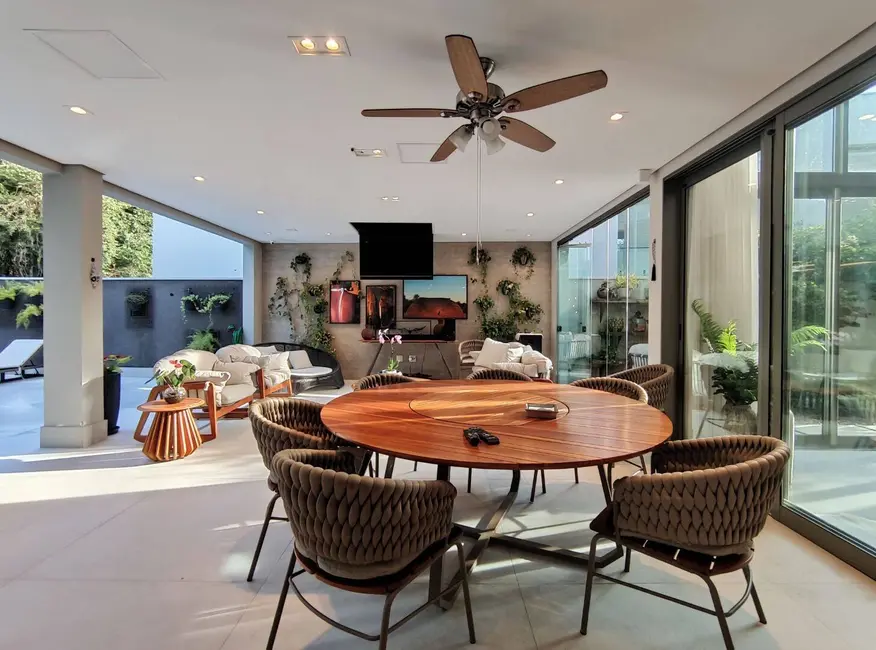 Casa com 7 quartos à venda, 872m2 em Bertioga - SP - imagem 7 Foto 7 de Casa com 7 quartos à venda, 872m2 em Bertioga - SP