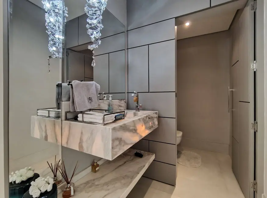 Casa com 7 quartos à venda, 872m2 em Bertioga - SP - imagem 6 Foto 6 de Casa com 7 quartos à venda, 872m2 em Bertioga - SP