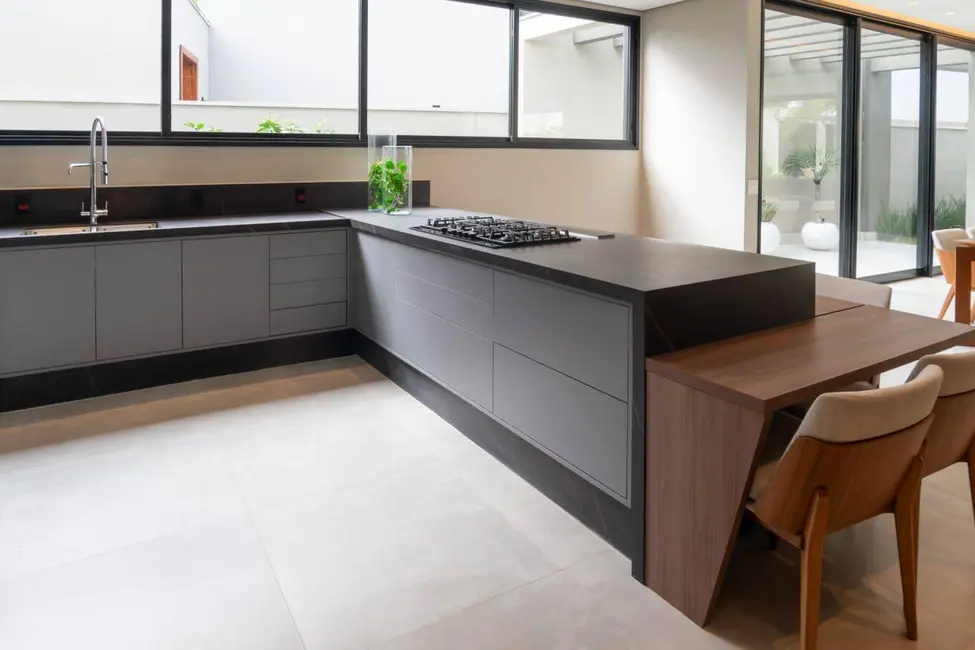 Foto 2 de Casa com 6 quartos à venda, 831m2 em Bertioga - SP