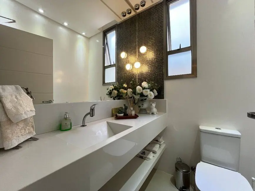 Casa com 7 quartos à venda, 585m2 em Bertioga - SP - imagem 5 Foto 5 de Casa com 7 quartos à venda, 585m2 em Bertioga - SP