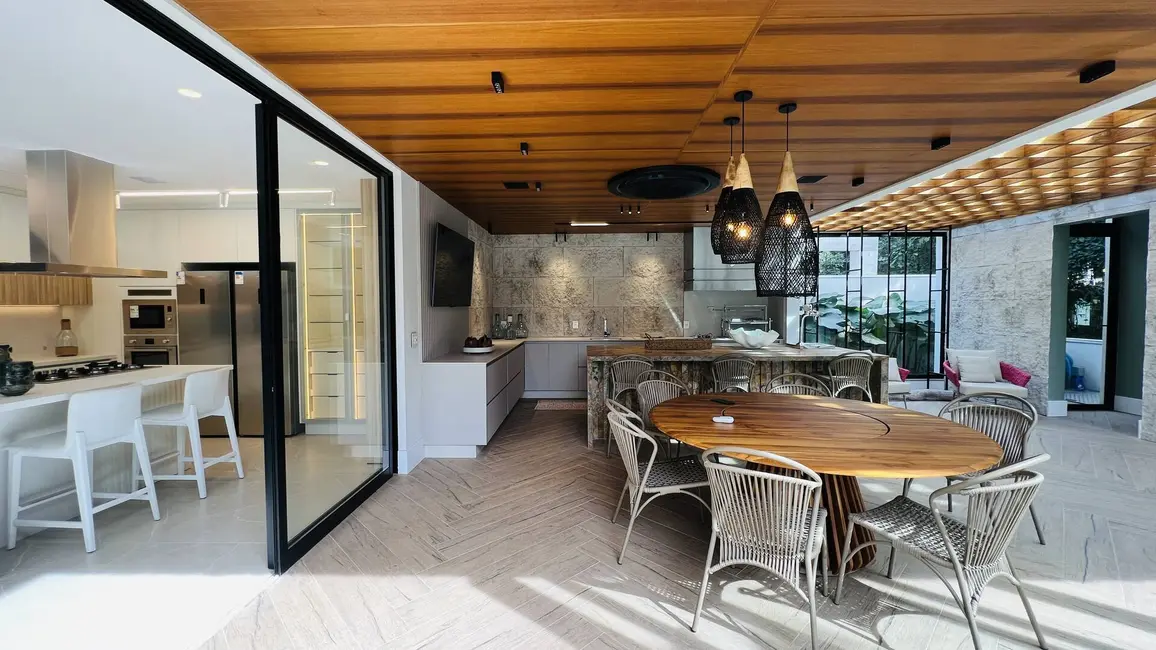 Foto 5 de Casa com 8 quartos à venda, 970m2 em Bertioga - SP