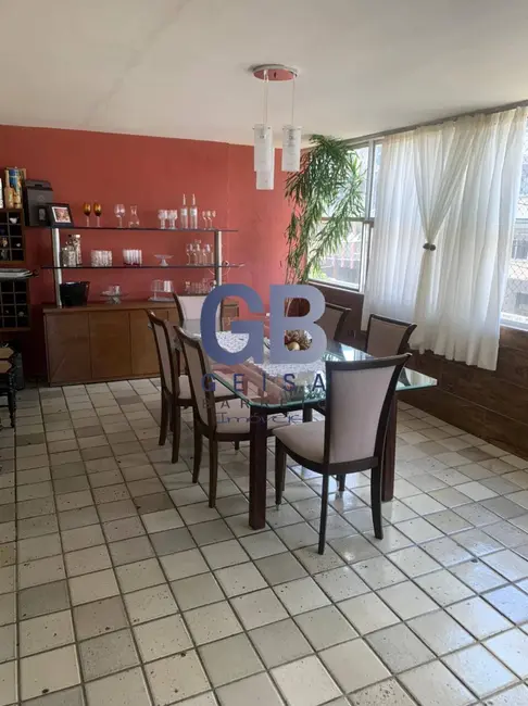 Apartamento com 4 quartos à venda, 240m2 em Boa Viagem, Recife - PE - imagem 7 Foto 7 de Apartamento com 4 quartos à venda, 240m2 em Boa Viagem, Recife - PE