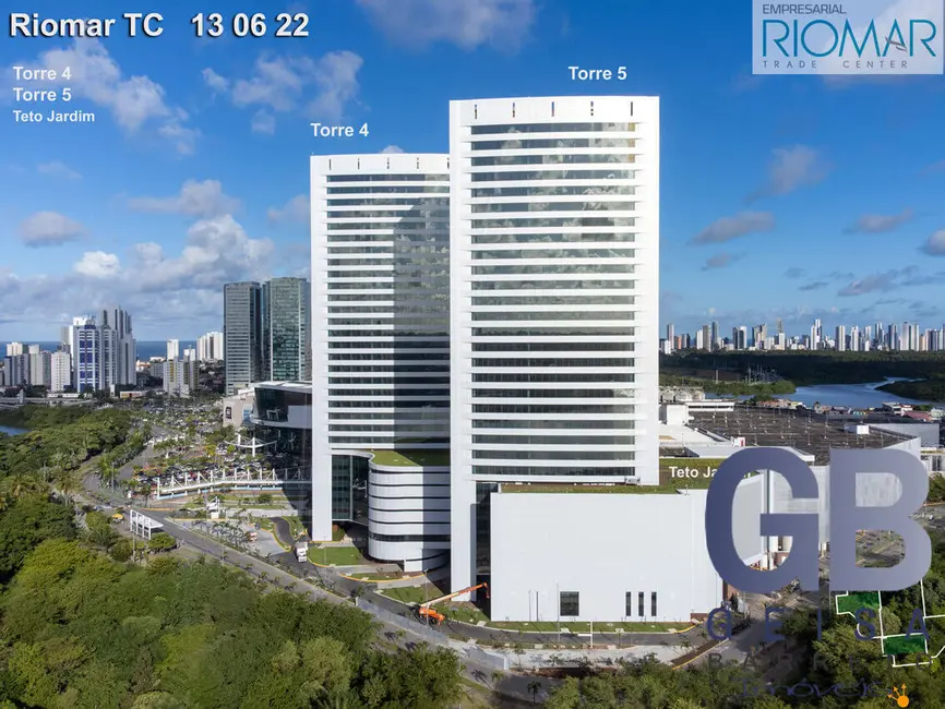 Foto 1 de Apartamento à venda, 33m2 em Pina, Recife - PE