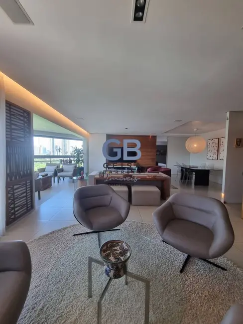 Foto 9 de Apartamento com 4 quartos à venda, 220m2 em Jaqueira, Recife - PE