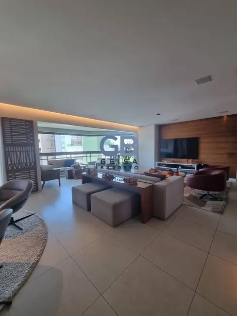 Foto 4 de Apartamento com 4 quartos à venda, 220m2 em Jaqueira, Recife - PE