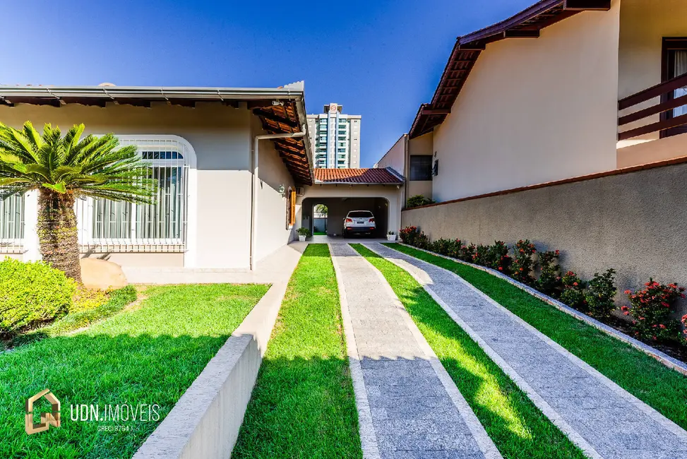 Casa com 4 quartos à venda, 221m2 em Itoupava Norte, Blumenau - SC - imagem 4 Foto 4 de Casa com 4 quartos à venda, 221m2 em Itoupava Norte, Blumenau - SC