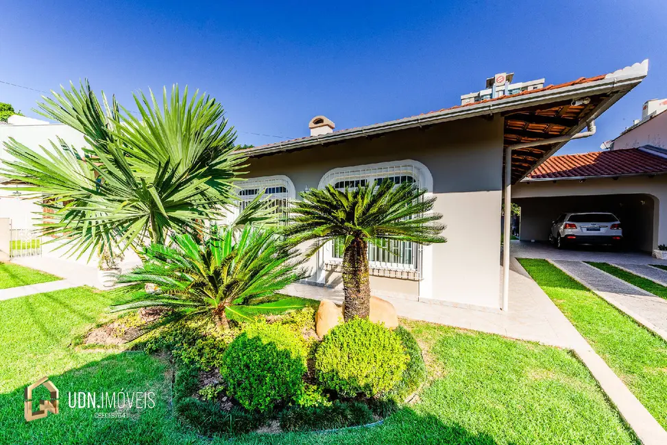 Casa com 4 quartos à venda, 221m2 em Itoupava Norte, Blumenau - SC - imagem 5 Foto 5 de Casa com 4 quartos à venda, 221m2 em Itoupava Norte, Blumenau - SC