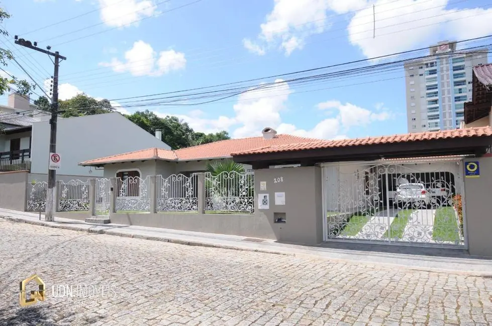 Foto 2 de Casa com 4 quartos à venda, 221m2 em Itoupava Norte, Blumenau - SC