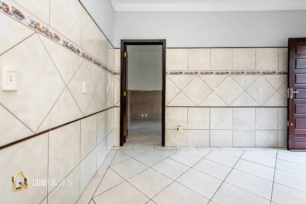 Apartamento com 2 quartos para alugar, 50m2 em Itoupava Norte, Blumenau - SC - imagem 6 Foto 6 de Apartamento com 2 quartos para alugar, 50m2 em Itoupava Norte, Blumenau - SC