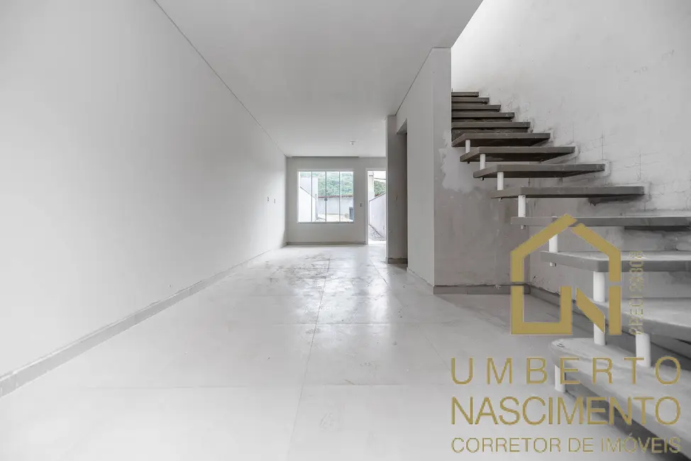 Sobrado com 2 quartos à venda, 80m2 em Ponta Aguda, Blumenau - SC - imagem 6 Foto 6 de Sobrado com 2 quartos à venda, 80m2 em Ponta Aguda, Blumenau - SC