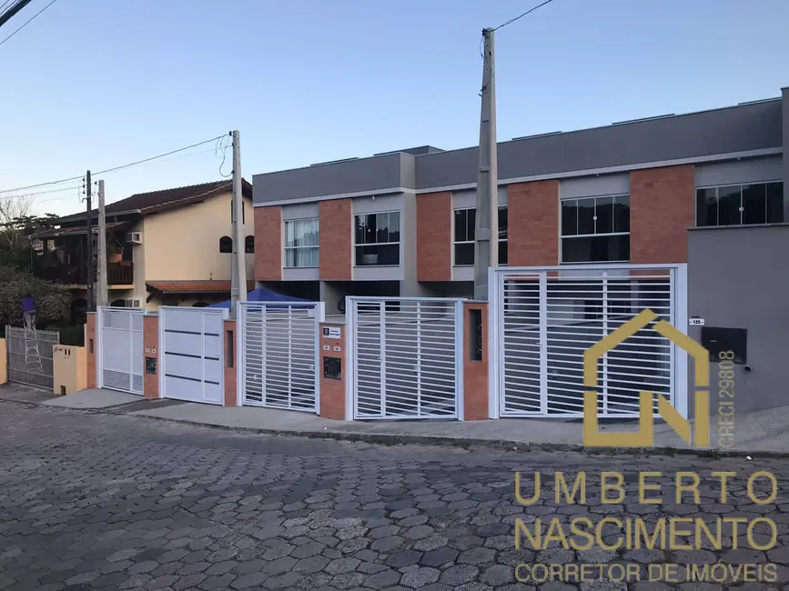 Foto 1 de Sobrado com 2 quartos à venda, 80m2 em Ponta Aguda, Blumenau - SC