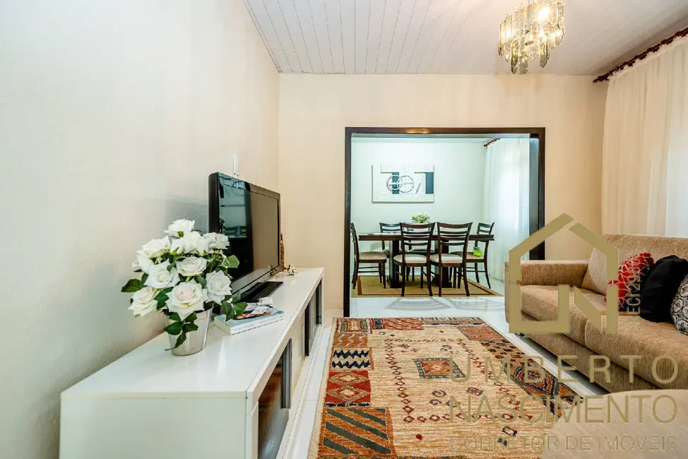 Casa com 3 quartos à venda, 175m2 em Velha, Blumenau - SC - imagem 9 Foto 9 de Casa com 3 quartos à venda, 175m2 em Velha, Blumenau - SC