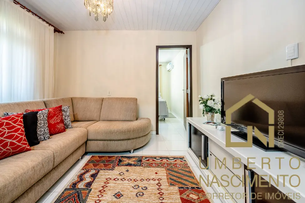 Casa com 3 quartos à venda, 175m2 em Velha, Blumenau - SC - imagem 6 Foto 6 de Casa com 3 quartos à venda, 175m2 em Velha, Blumenau - SC