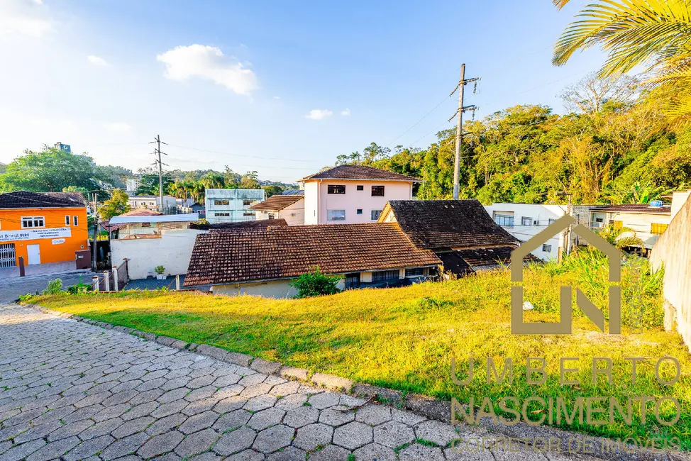 Casa com 3 quartos à venda, 175m2 em Velha, Blumenau - SC - imagem 4 Foto 4 de Casa com 3 quartos à venda, 175m2 em Velha, Blumenau - SC