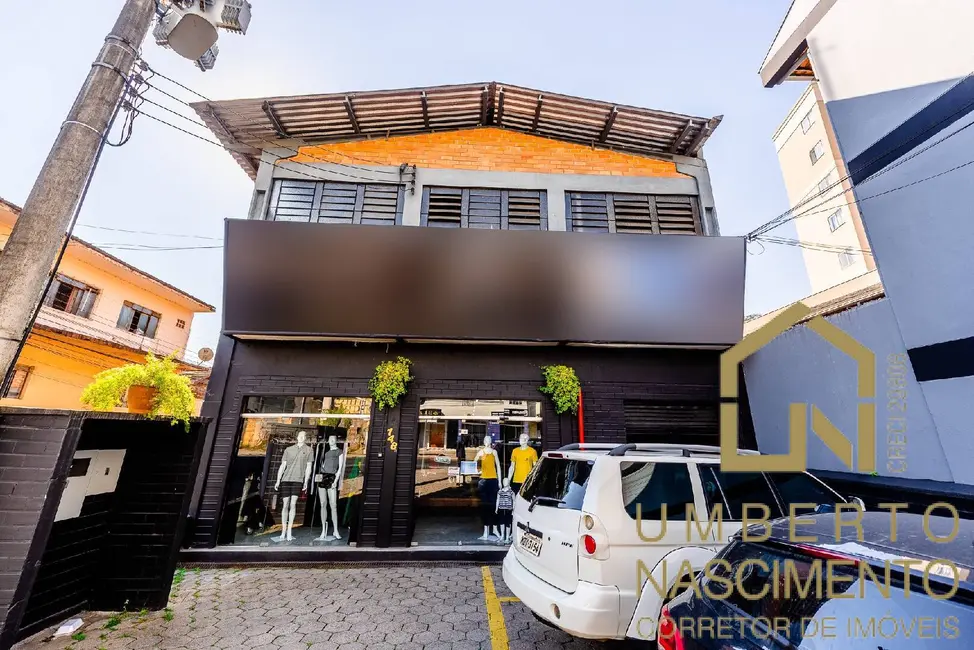Foto 2 de Armazém / Galpão à venda, 750m2 em Água Verde, Blumenau - SC