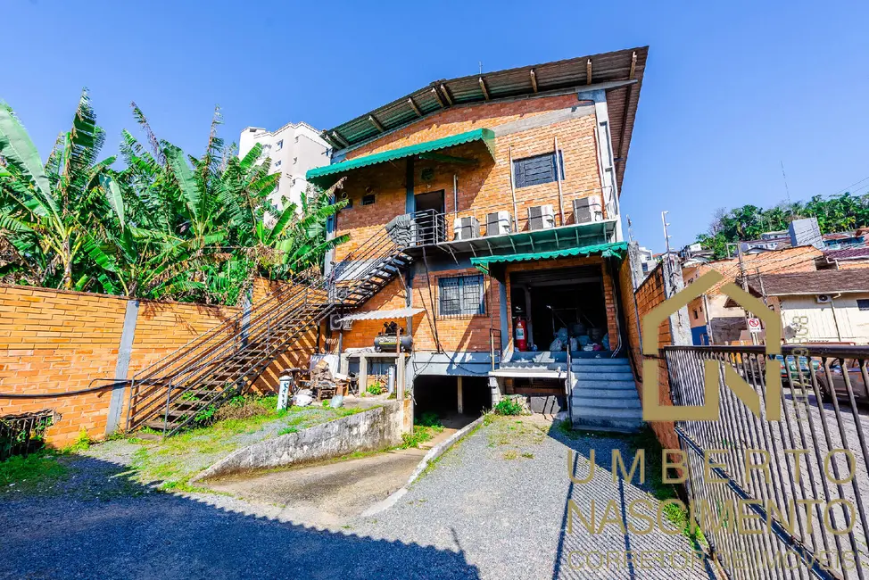 Armazém / Galpão à venda, 750m2 em Água Verde, Blumenau - SC - imagem 6 Foto 6 de Armazém / Galpão à venda, 750m2 em Água Verde, Blumenau - SC