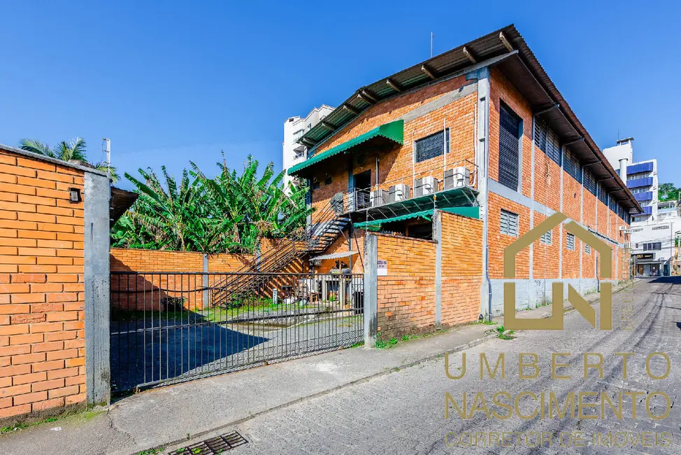 Armazém / Galpão à venda, 750m2 em Água Verde, Blumenau - SC - imagem 4 Foto 4 de Armazém / Galpão à venda, 750m2 em Água Verde, Blumenau - SC