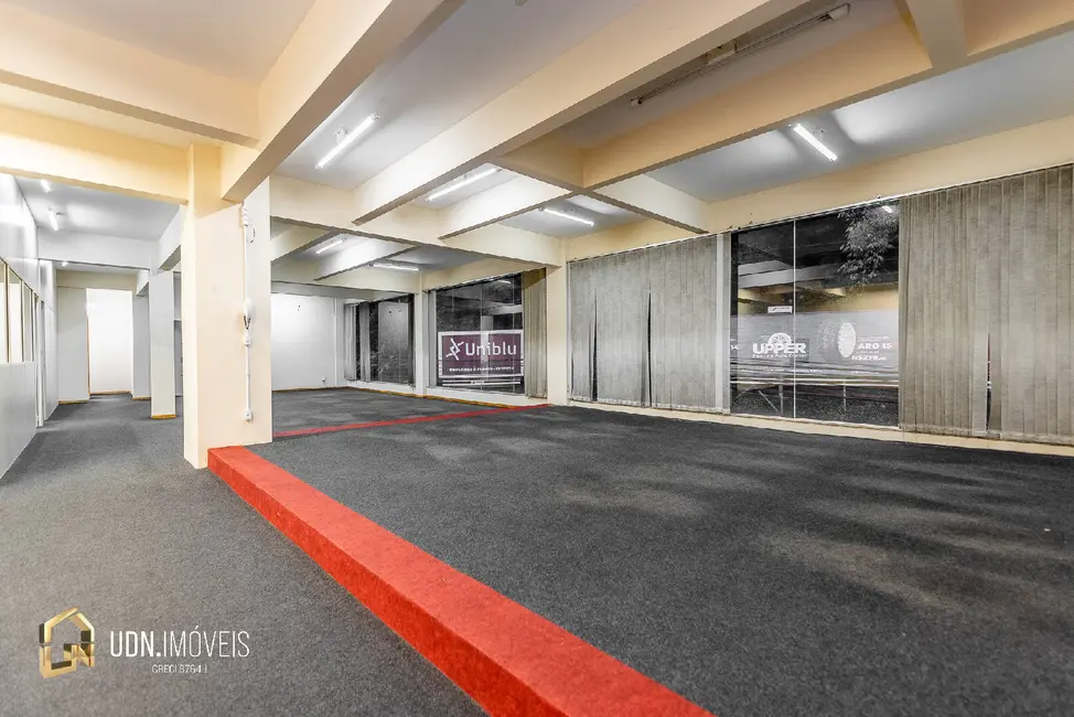 Sala Comercial para alugar, 385m2 em Victor Konder, Blumenau - SC - imagem 9 Foto 9 de Sala Comercial para alugar, 385m2 em Victor Konder, Blumenau - SC